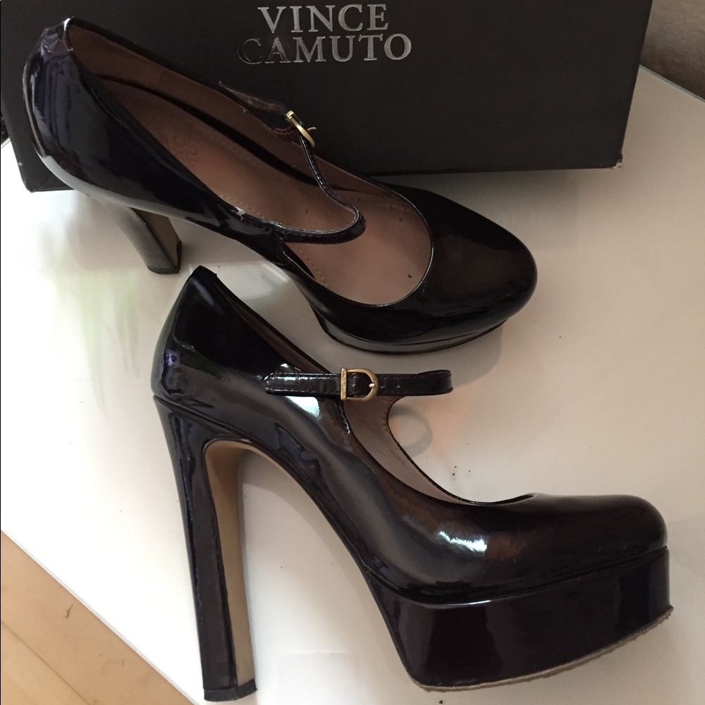Vince Camuto Platform heels